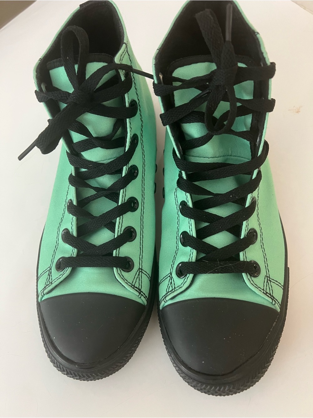 RAAD Shop Mint Green High-Tops with Black Rubber Accents Size 6.5 Woman’s
